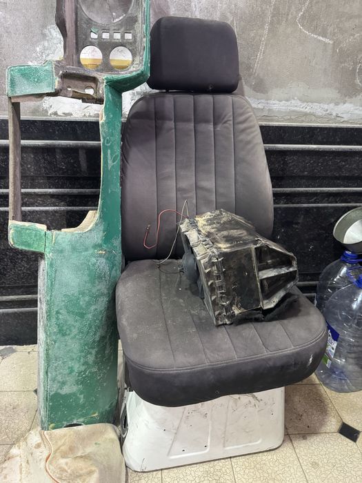 Баклашка мерс сиденияа ва тарпеткаси ва печкаси сотилади