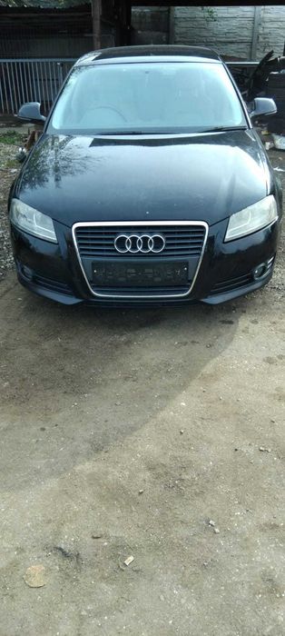 Dezmembrez Audi A3 8P 2.0 TDi an 2009 cod motor CBAB