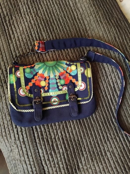 Чанти на Disigual от плат