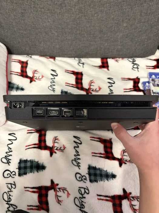 Sony PlayStation 4 1tb +игры