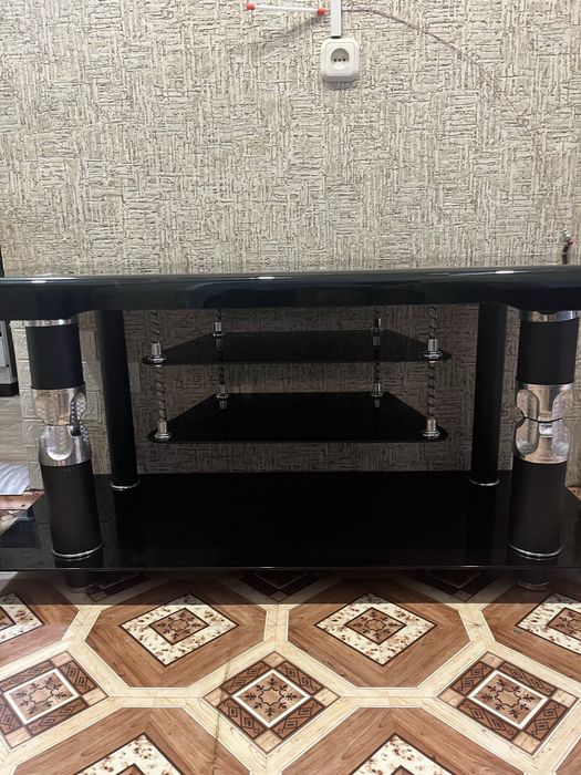 Тумбочка под телевизор Черного цвета