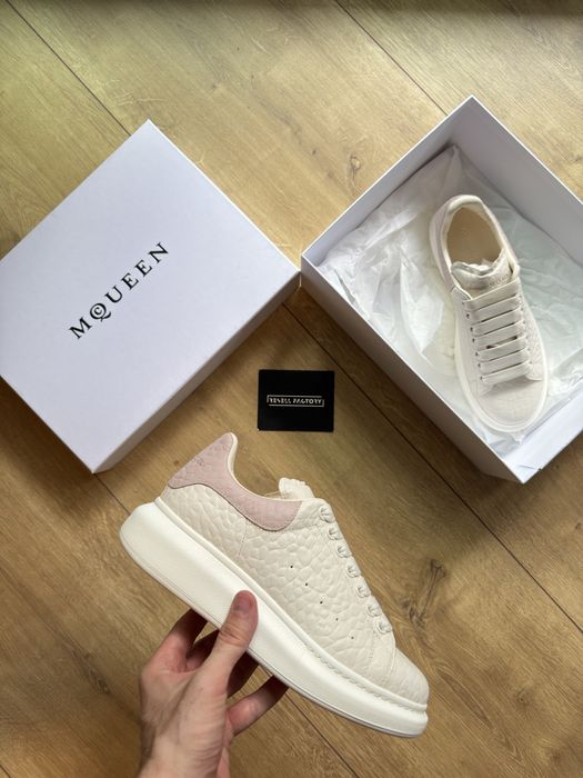 Tenesi/Sneakersi Alexander Mcqueen Leather Pink White - 100% ORIGINALI -