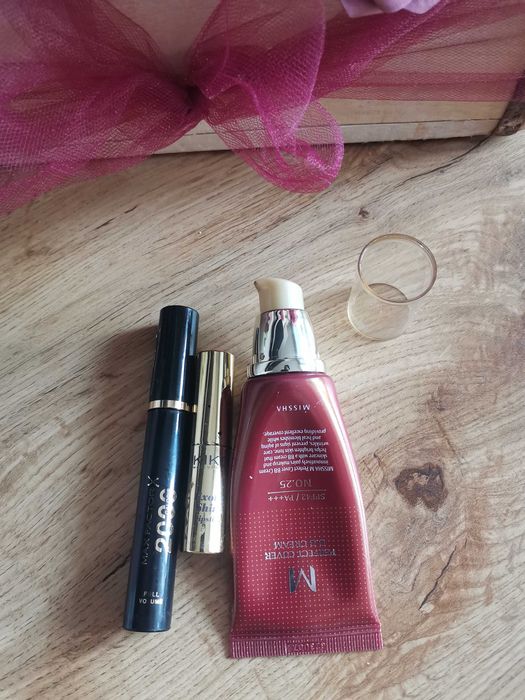 Маркова козметика MISSHA 40ml SPF42, червило и спирала за 19,90