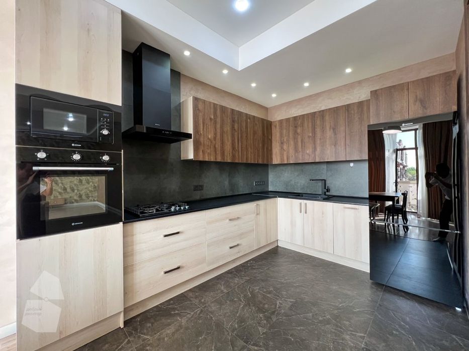 Срочная продажа 3/5-6/6 дуплекса в ЖК Дархан 138кв.м 
Мирзо-Улугбекски