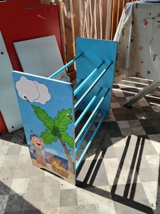 Vand birou pentru copii
