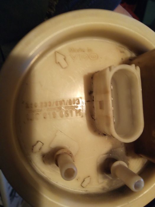 продавам останали авточасти от автомобили