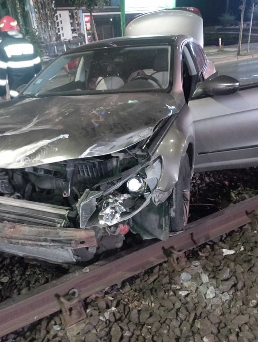 Vânzare passat cc avariat
