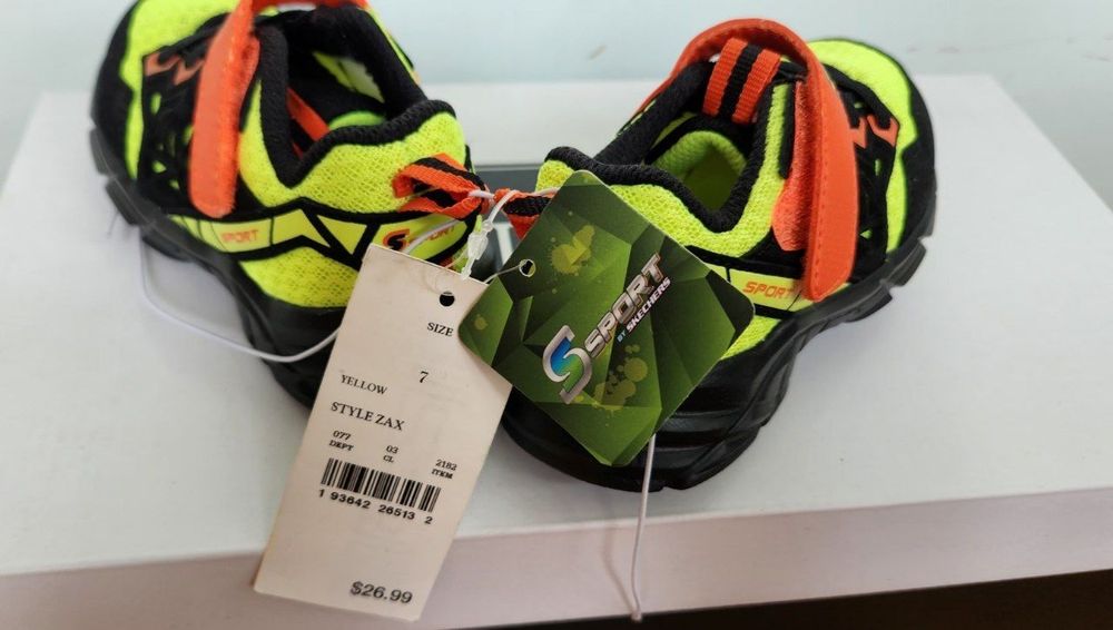 Кроссовки Skechers новые