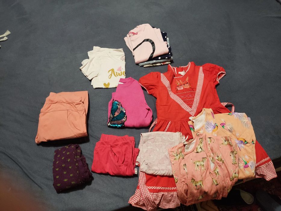 теплая кофта+ брюки+ пакет одежды на девочку