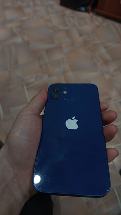 Продам айфон 12/77акб