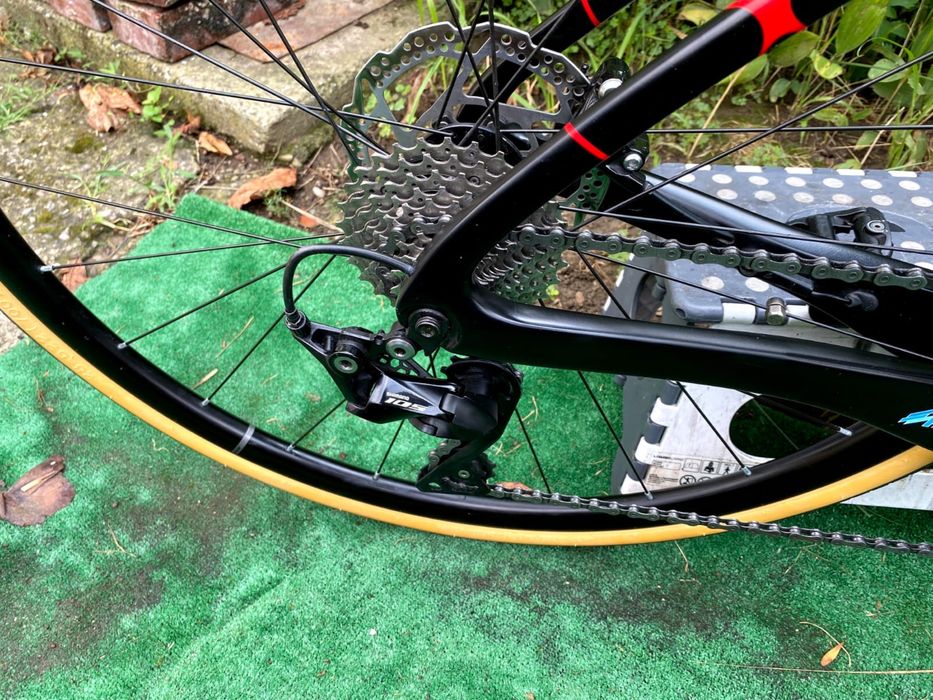 Cursiera Electrica Carbon Olmo E-BRO 2.0 | Shimano 105 Di2 Electronic | Motor Polini 75Nm