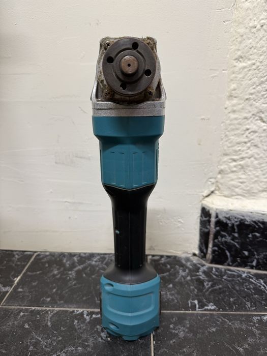 Акумулаторен ъглошлайф Makita DGA 404