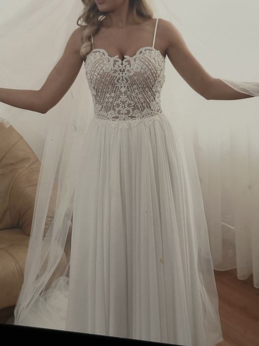 Vând rochie de mireasă