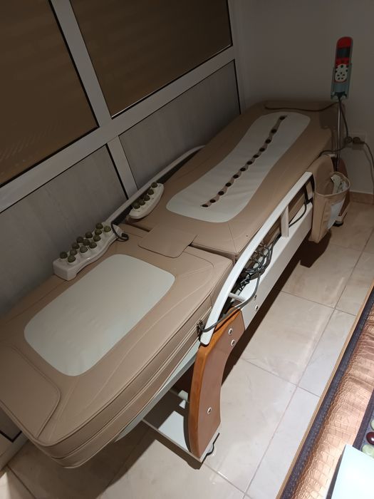 Pat  pentru Masaj Terapeutic cu Pietre de jad