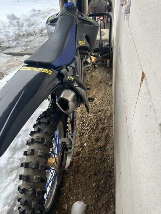 Yamaha YZF450 – restaurată