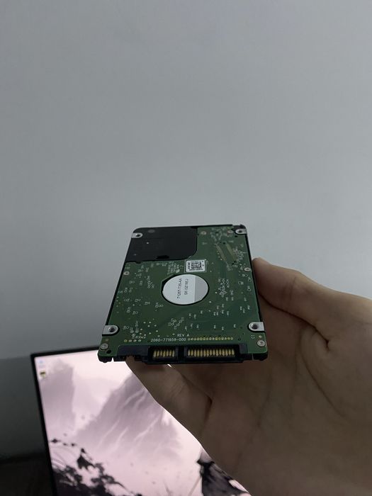 Продам жесткий диск 500GB