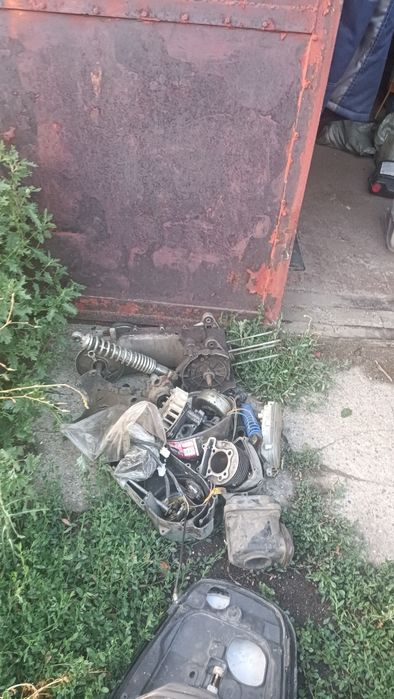 Продам запчасти для скутера