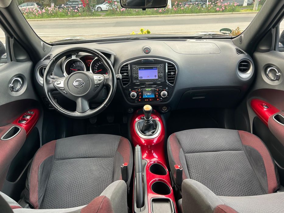 1.5 DCI Keyless go Keyless entry Navigație Camera Jante 17”