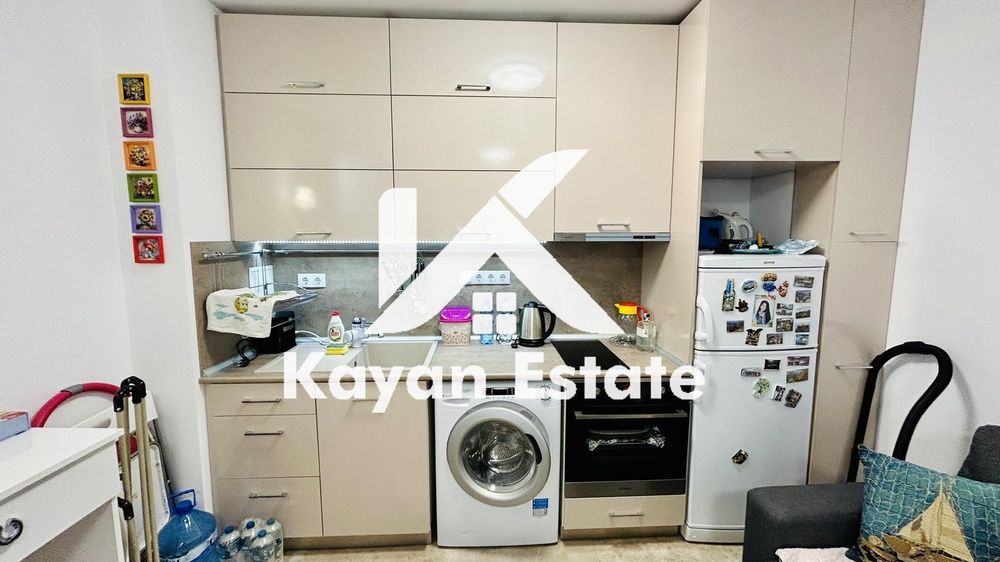 Дава се под наем Едностаен апартамент в Бургас, Център - 40 кв.м за 300 € - Снимка #2