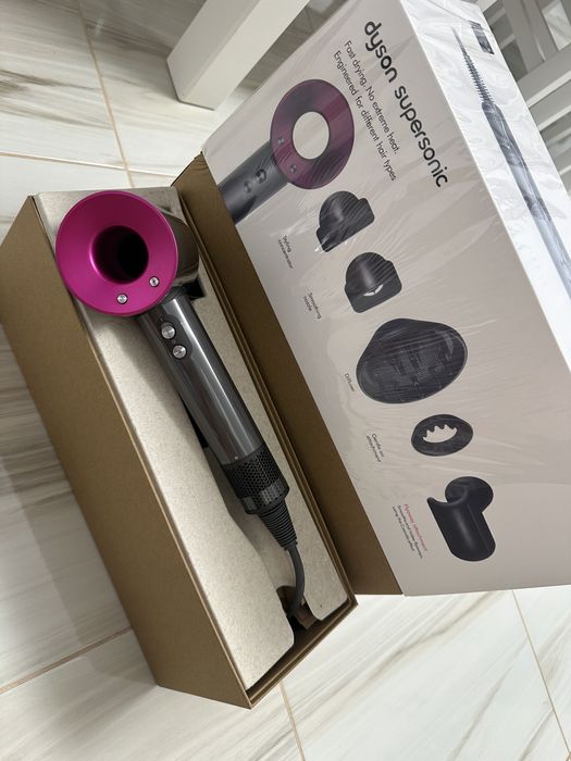 Dyson supersonic hoo8