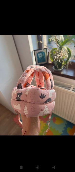 Vând casca pentru protecție la copii mici sa nu se lovească la cap