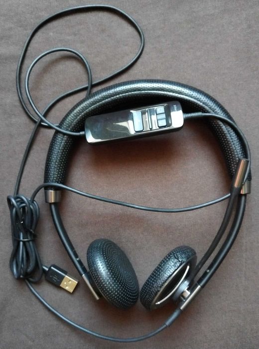 Casti Plantronics Blackwire C720 M cu bluetooth
