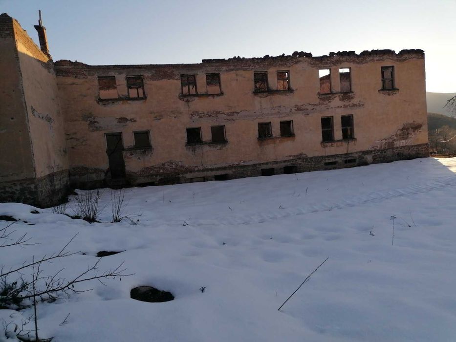 Продава се Парцел в София, Център - 3050 кв.м за 105 €/кв.м - Снимка #5