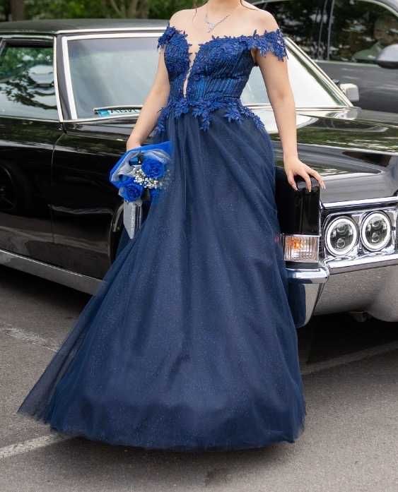 Абитуриентски/бална рокля