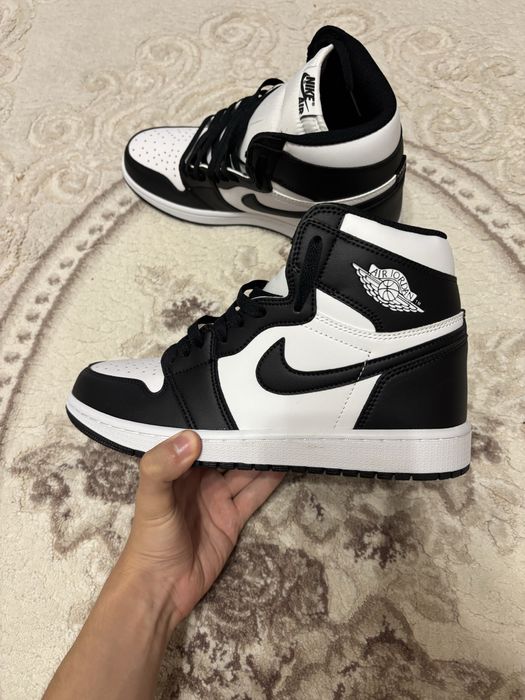 Jordan 1 high marimea 42