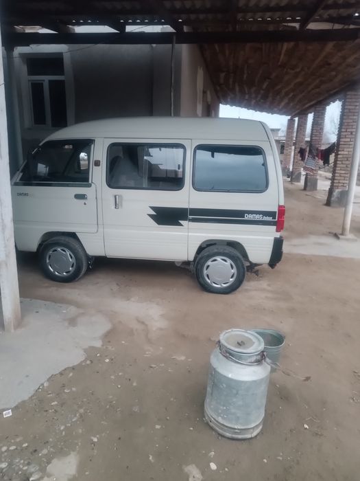 Дамас сотилади.йили 2011