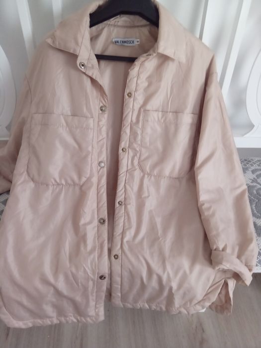 Продам куртки женские