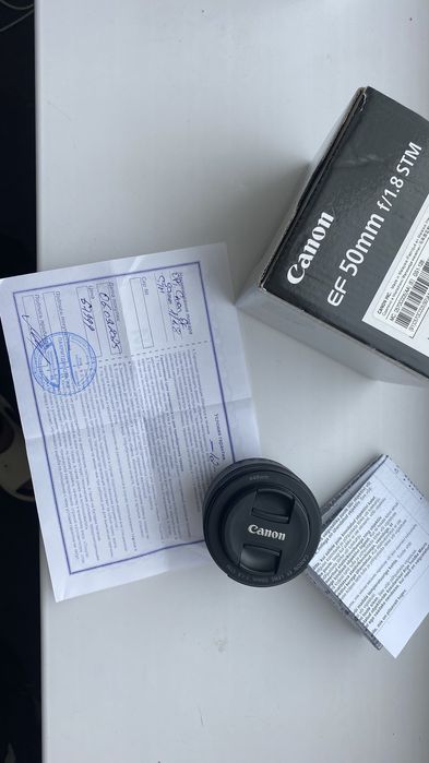 Канон 50мм обектив