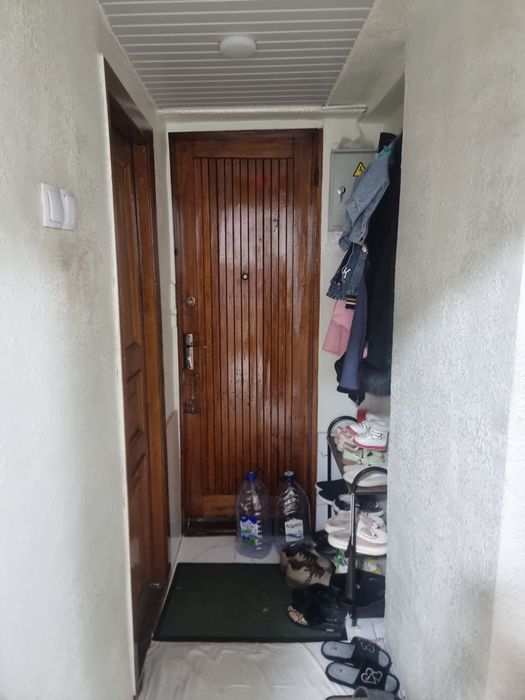 Срочно 1-комнатная 1/1/4  северний алмазар