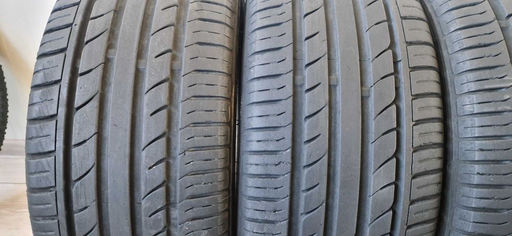 Летни гуми 225/55/ZR17 KUMHO