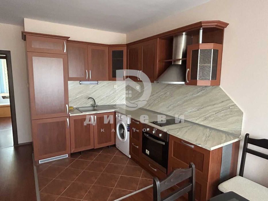 Продава се Тристаен апартамент в Стара Загора, Опълченски - 96 кв.м за 1433 €/кв.м - Снимка #1