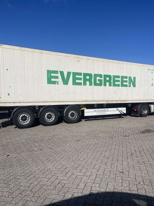 Продавам Контейнери