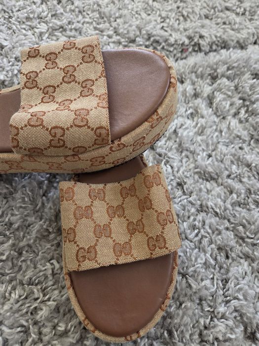 Papuci cu platforma model gucci