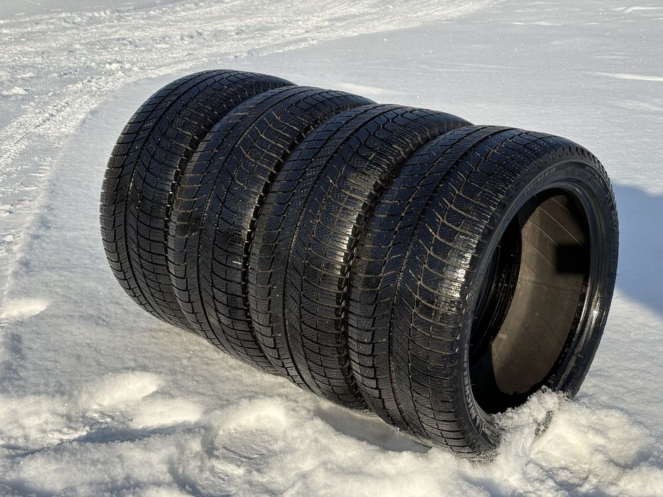 245/40/18 комплект зима