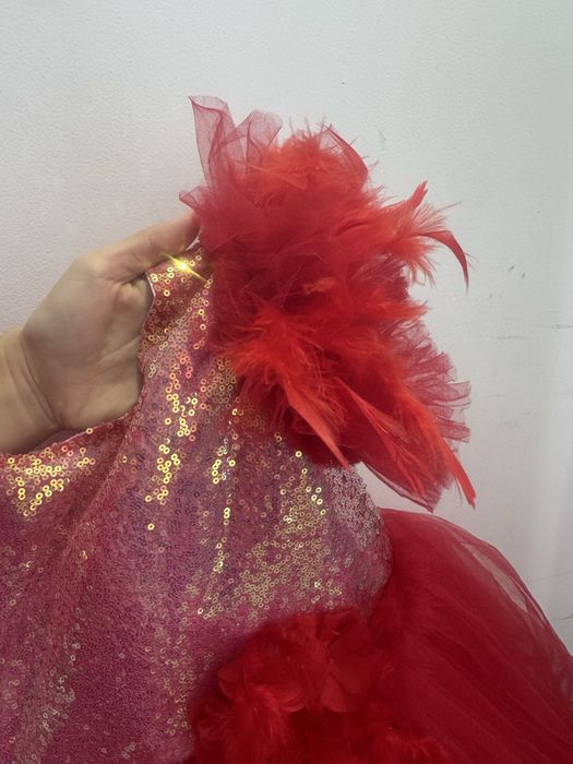 Платье Красное пышное