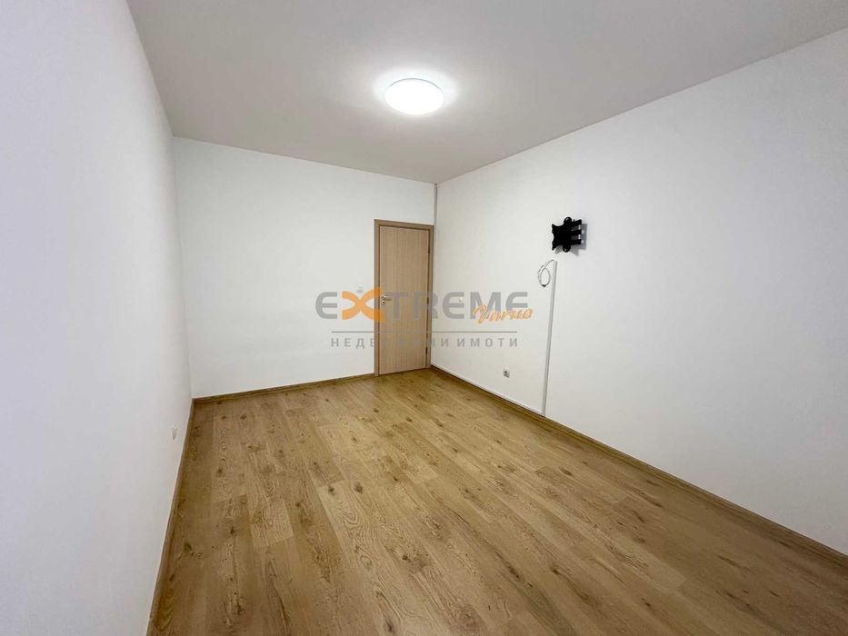 Дава се под наем Офис в Варна, Лятно кино Тракия - 111 кв.м за 484.5 € - Снимка #13