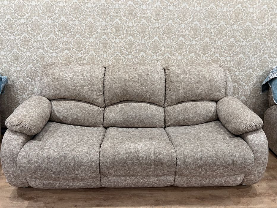 Диван 3 2 1  Россия