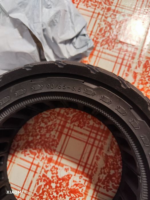 Гуми за тротинетка бандажни с  размери 90/65-6.5