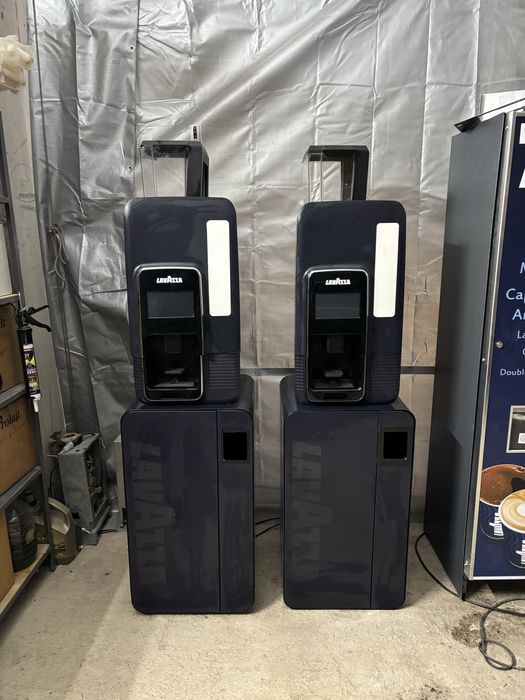 Aparat tonomat cafea pe capsule