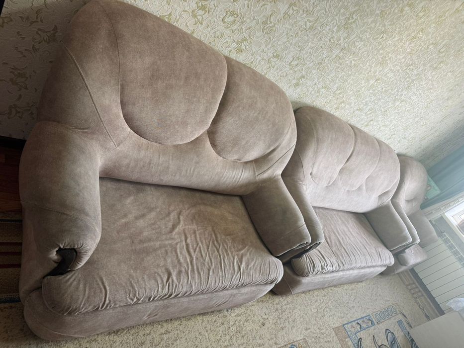 Раскладной диван и кресло