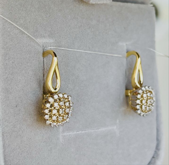 Золотые серьги с бриллиантами 585