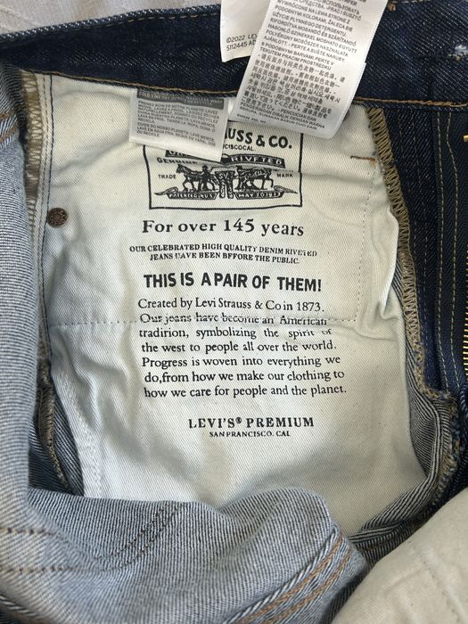 Джинсы levi’s.