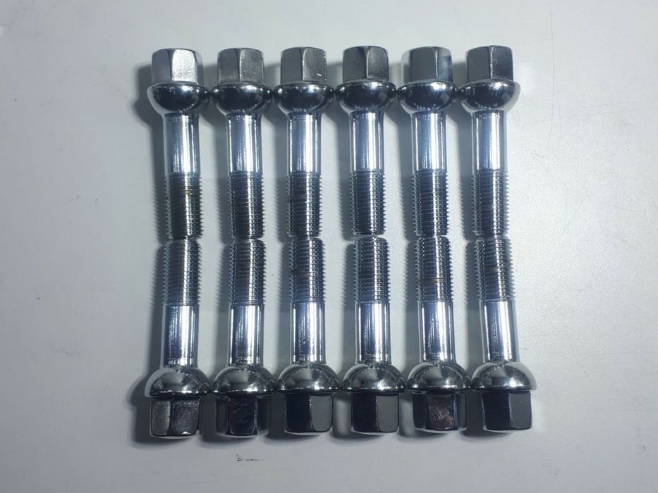 Колёсные болты М14х1.5-45мм Mercedes Гелик