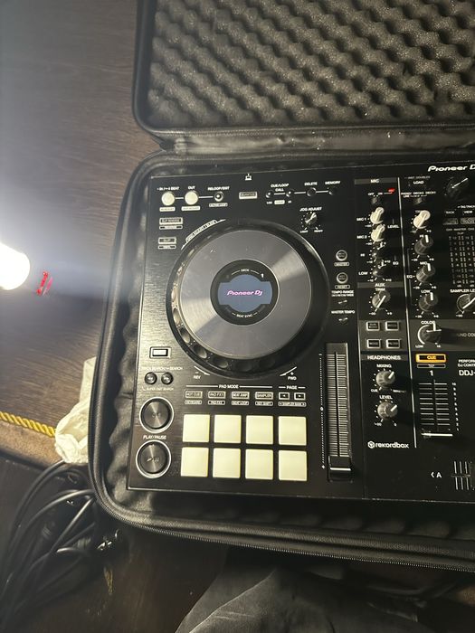 Pioneer DDJ-800 Диджей контроллер