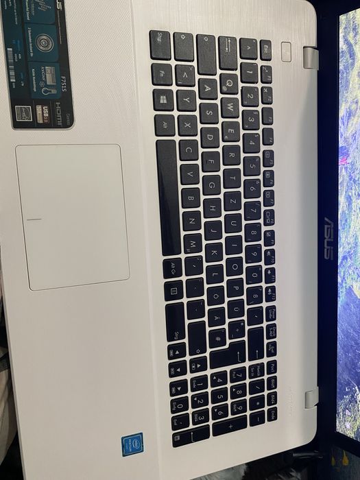Vand Laptop Asus