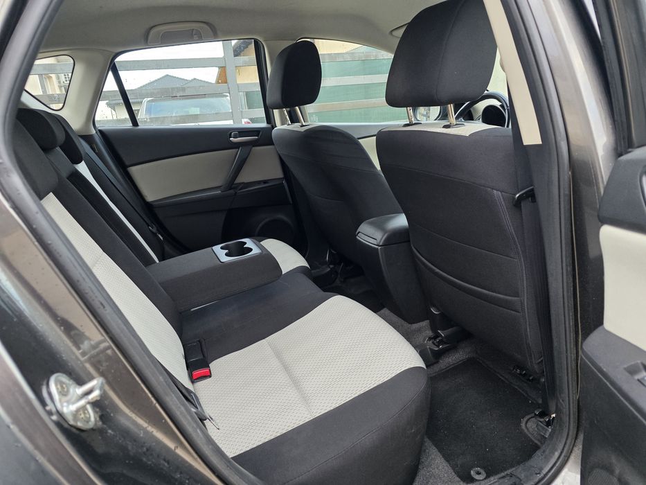 Mazda 3 benzina 1.6 climatronic